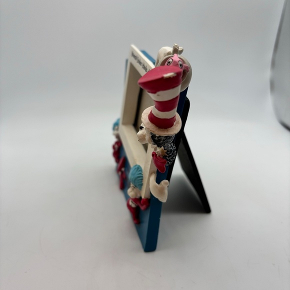 Universal Dr. Seuss Cat in the Hat Islands of Adventure Freestanding Photo Frame - Picture 7 of 16